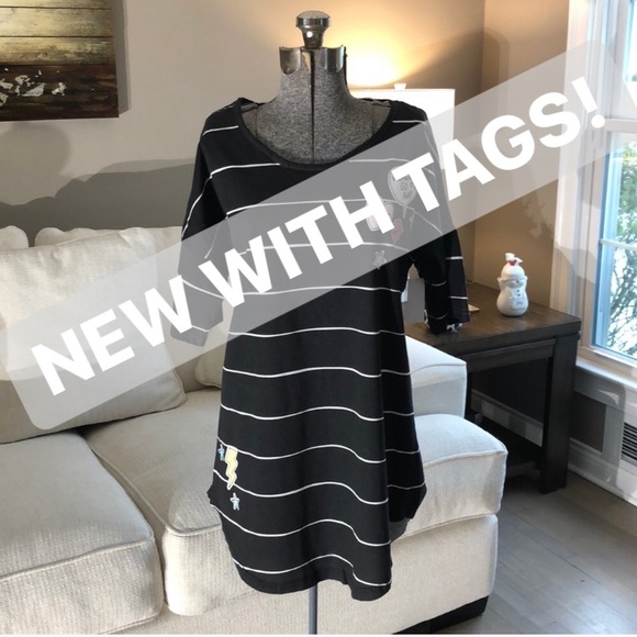 NWT OVERSIZED MONDAY GO AWAY OVERSIZED SLEEP SHIRT - Picture 2 of 10